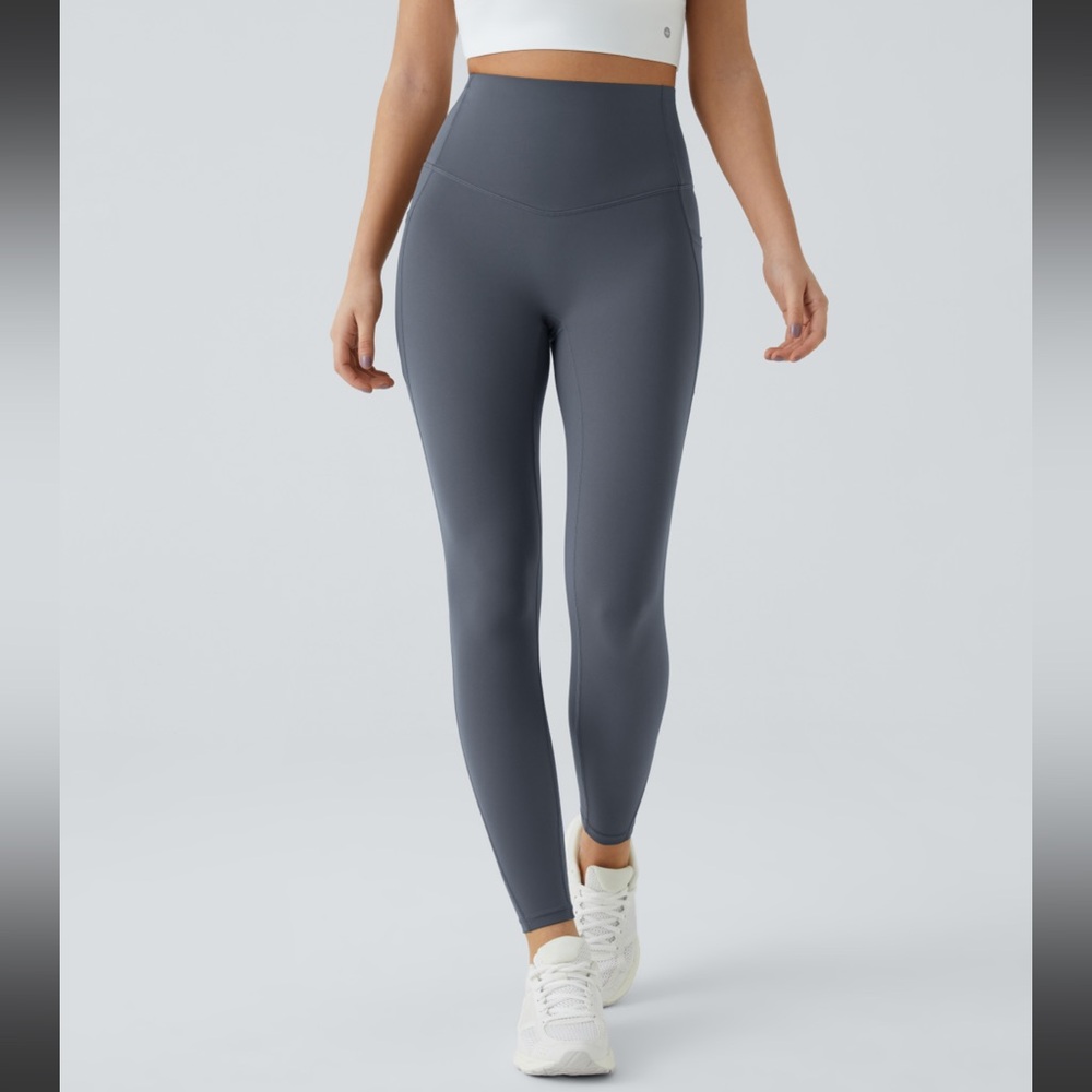Halara UltraSculpt"™ High Waisted Tummy Control Pocket Shaping Training Leggings